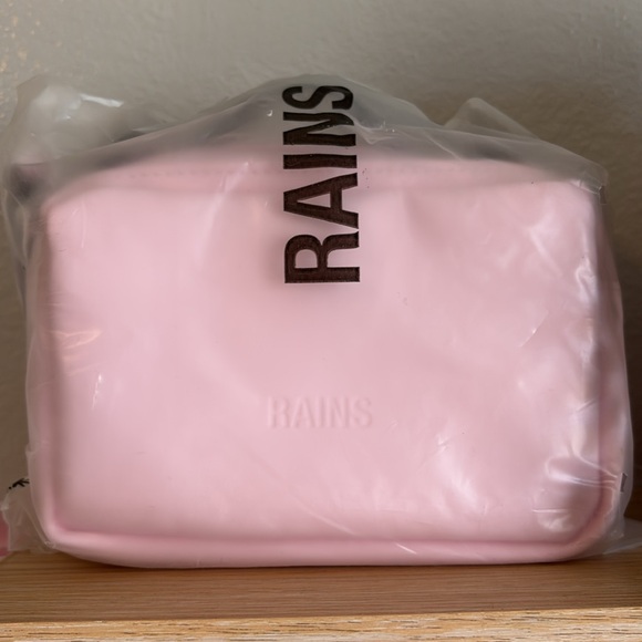 RAINS Unisex Micro Pink Laser Box Crossbody Bag NEW - Picture 6 of 6